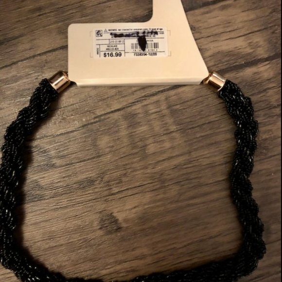 Fashion Necklace - Picture 4 of 4